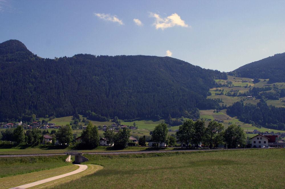 Zum Senner Suites Zillertal (Adults Only) Шлиттерс Экстерьер фото